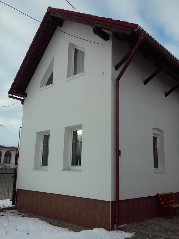 Ferienwohnung Casa Magdalena Zărneşti Exterior foto